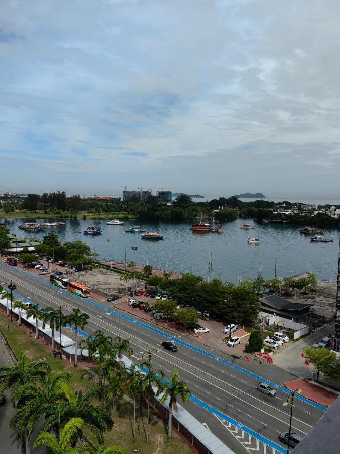 Marimari Marina Service Condo Kota Kinabalu Bagian luar foto