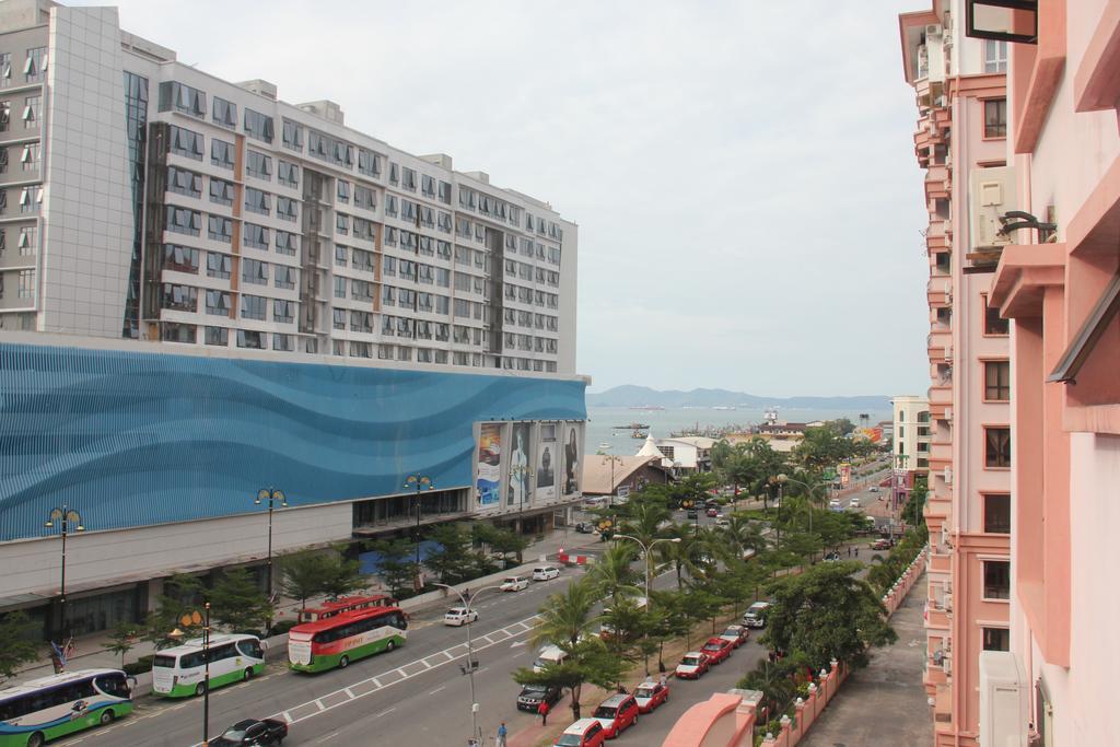Marimari Marina Service Condo Kota Kinabalu Bagian luar foto
