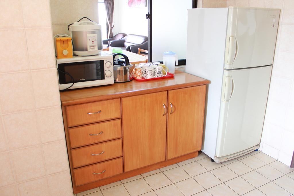 Marimari Marina Service Condo Kota Kinabalu Bagian luar foto