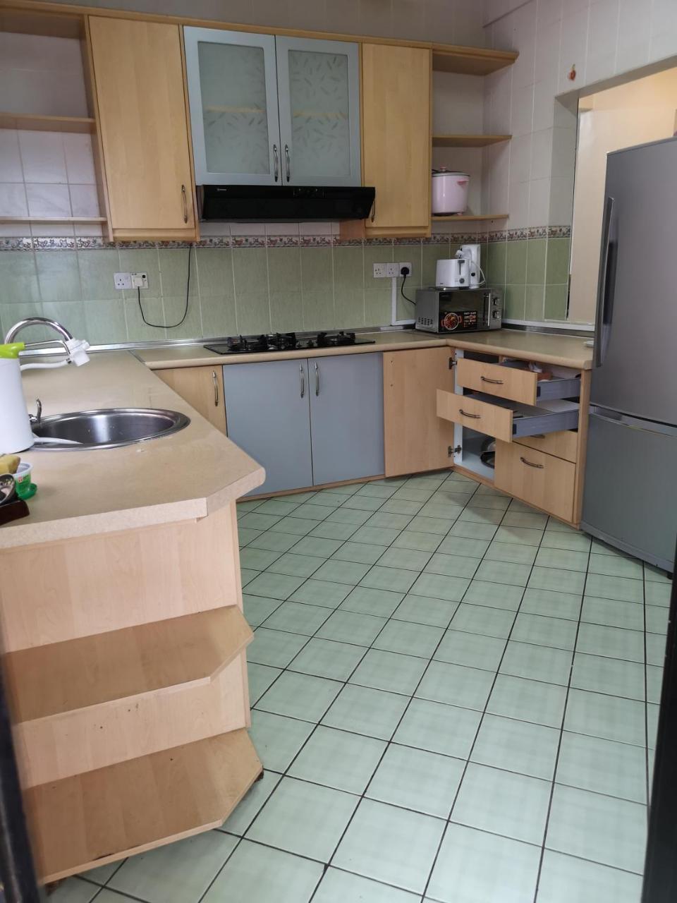 Marimari Marina Service Condo Kota Kinabalu Bagian luar foto