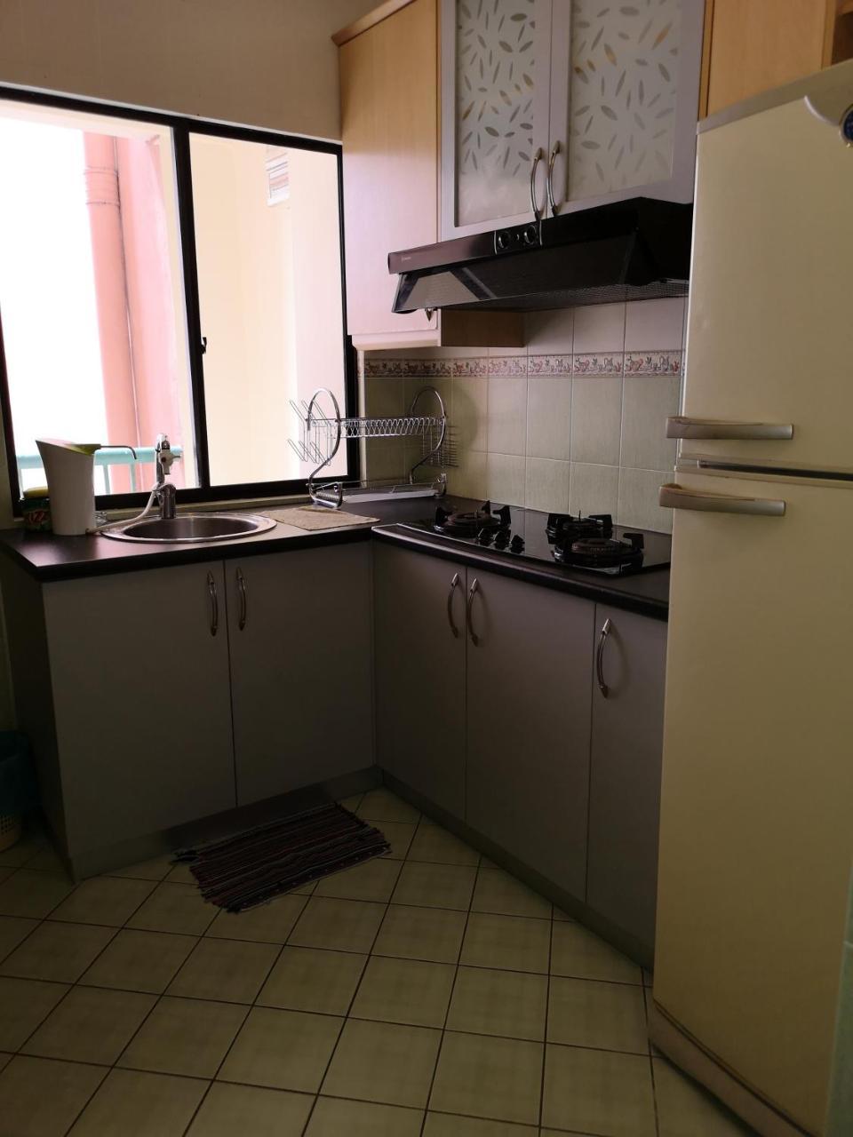 Marimari Marina Service Condo Kota Kinabalu Bagian luar foto